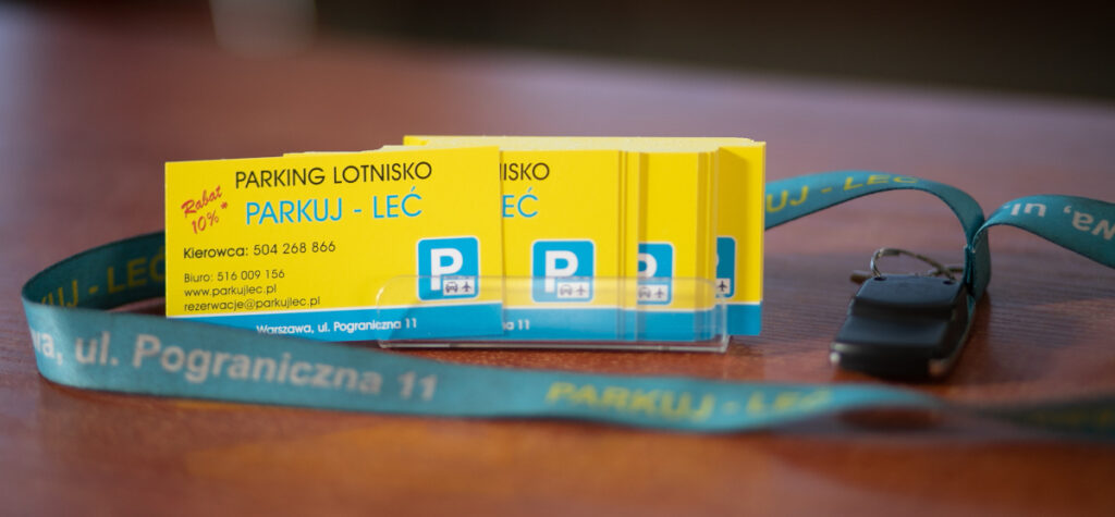 ParkujLec.pl - Parking przy Okęciu